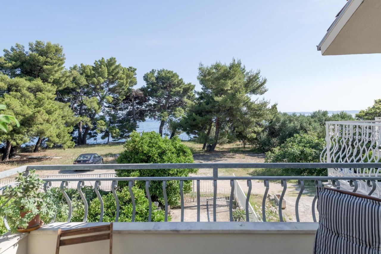 Beachfront Apartment Milan, With Balcony Split Exteriör bild