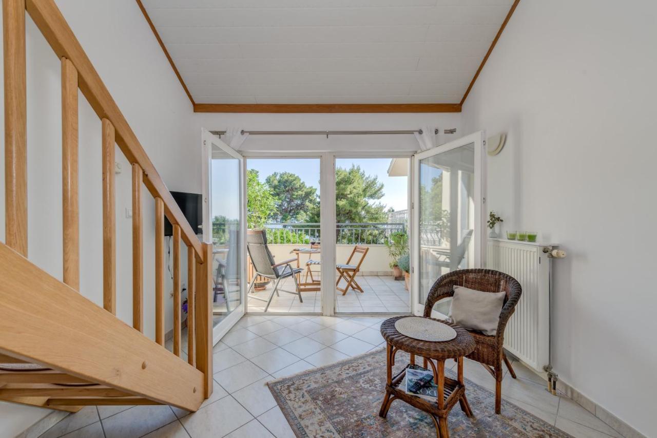 Beachfront Apartment Milan, With Balcony Split Exteriör bild